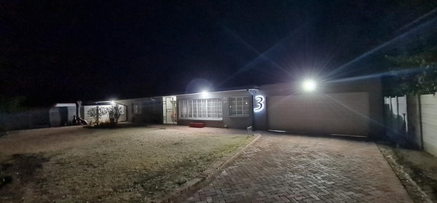3 Bedroom Property for Sale in Bayswater Free State
